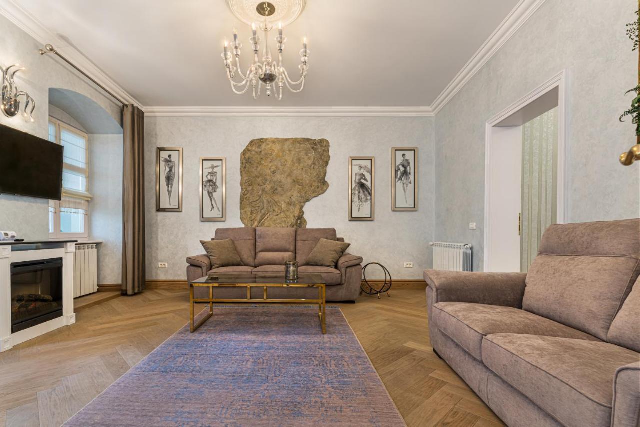 Krone Apartment Brassó Kültér fotó